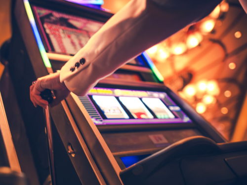 hero_gambling_mobile